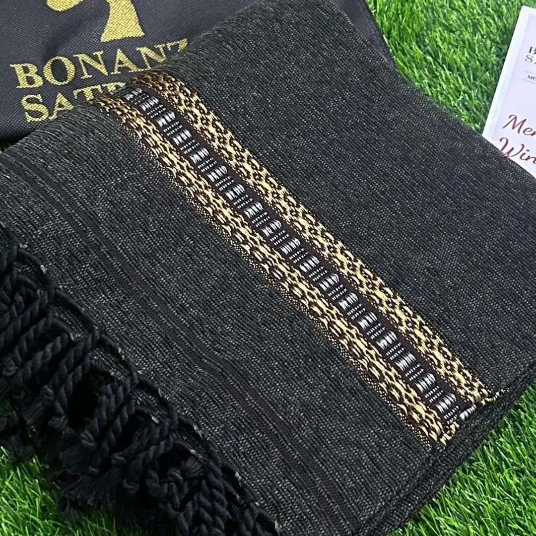 Luxurious Velvet Shawl - 1 Pc