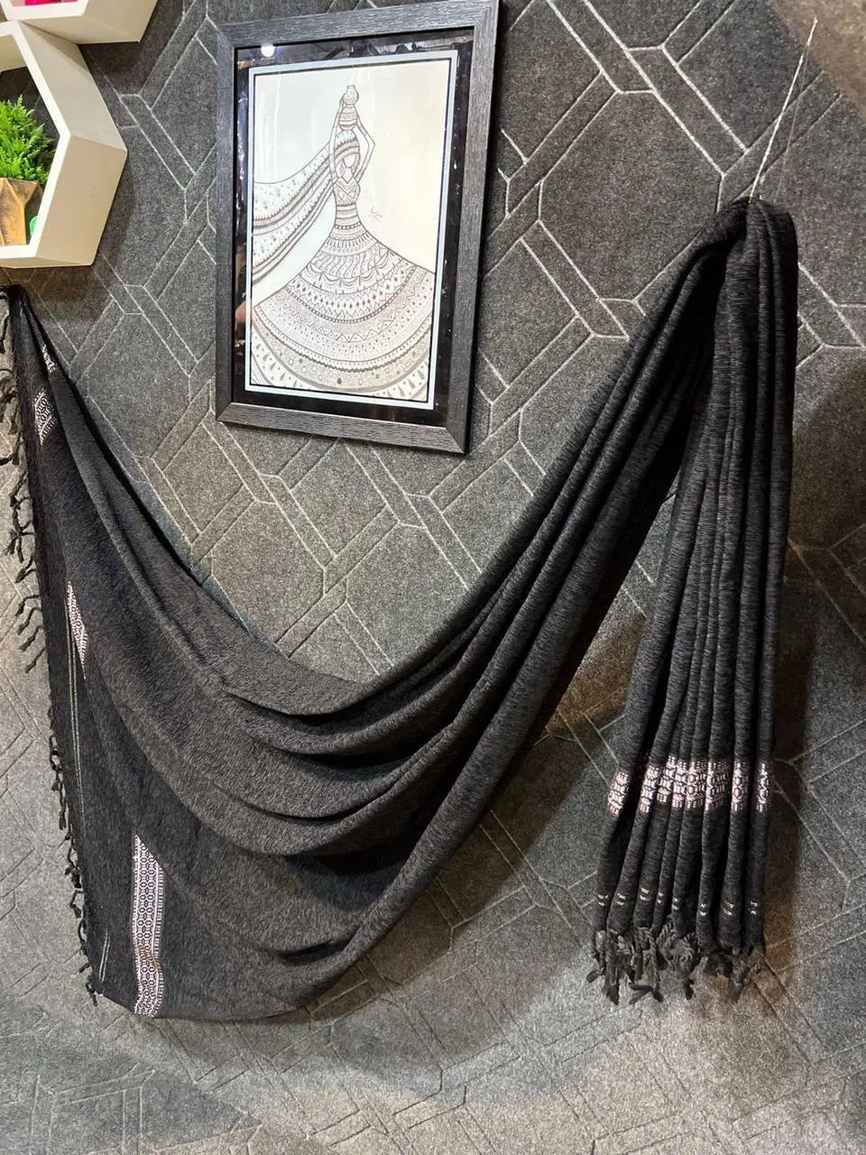 Luxurious Velvet Shawl - 1 Pc